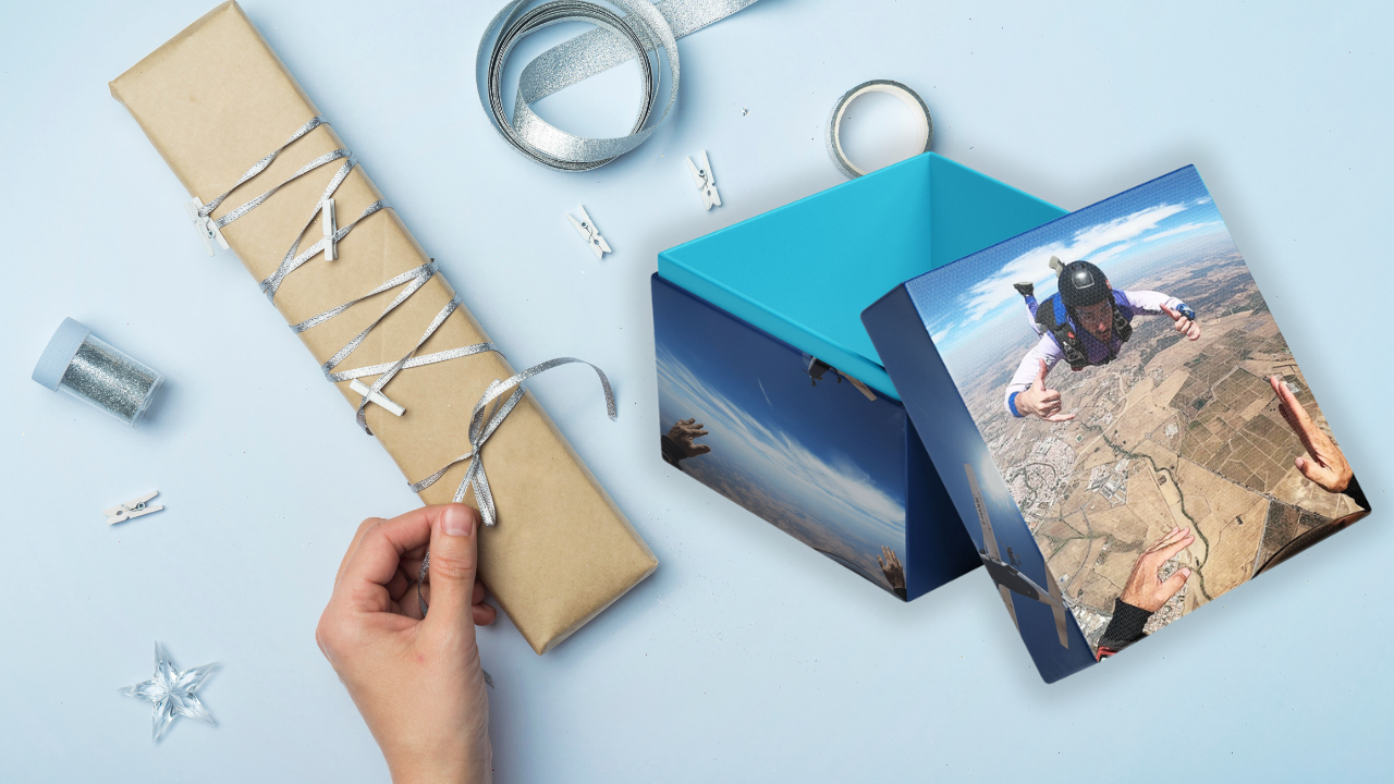 You are currently viewing The Best Gifts for Skydivers: A Guide to Safe Bets and What to Absolutely Avoid
